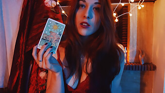 Cô Gái Tóc Đỏ Châu Âu Thực Hiện Handjob Asmr Trong Một Video Hướng Dẫn Thủ Dâm Theo Chủ Đề Tarot